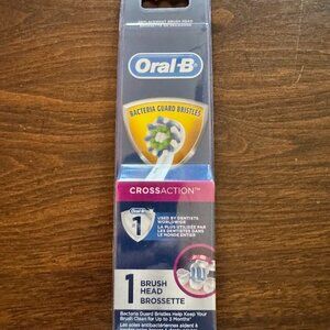 Oral-B Cross Action Electric Toothbrush Head Pack of 1